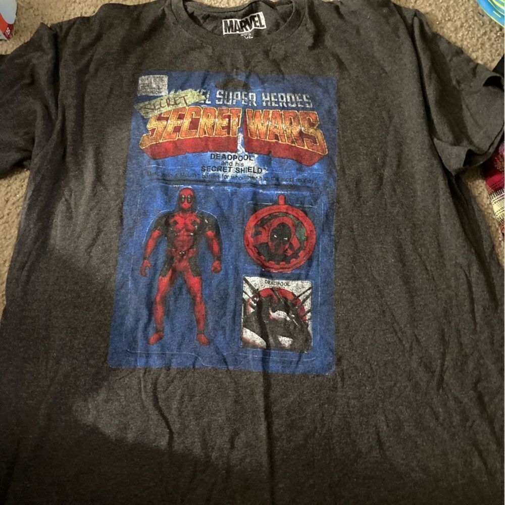 Marvel Deadpool Secret Wars Comic Book Style Tshirt